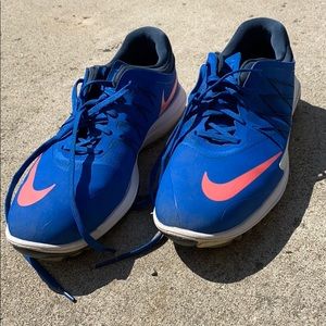 Men’s Nike golf shoes